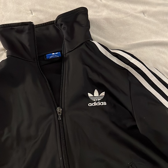 Adidas sweater - Picture 2 of 4